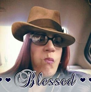 Meet your Posher, Maribel